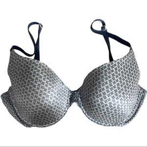 Victoria’s Secret Uplift Demi Bra 32D